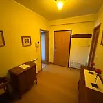 Cozy And Quiet Near The Center 公寓