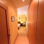 Cozy And Quiet Near The Center 公寓