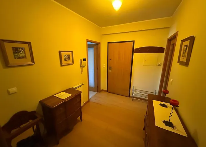 Cozy And Quiet Near The Center Apartment